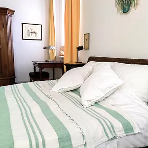 Epic Location Apartment