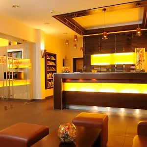 Otel Air Wartburg, Düsseldorf