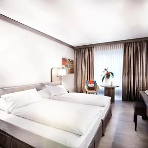 Otel By Tulip, Düsseldorf