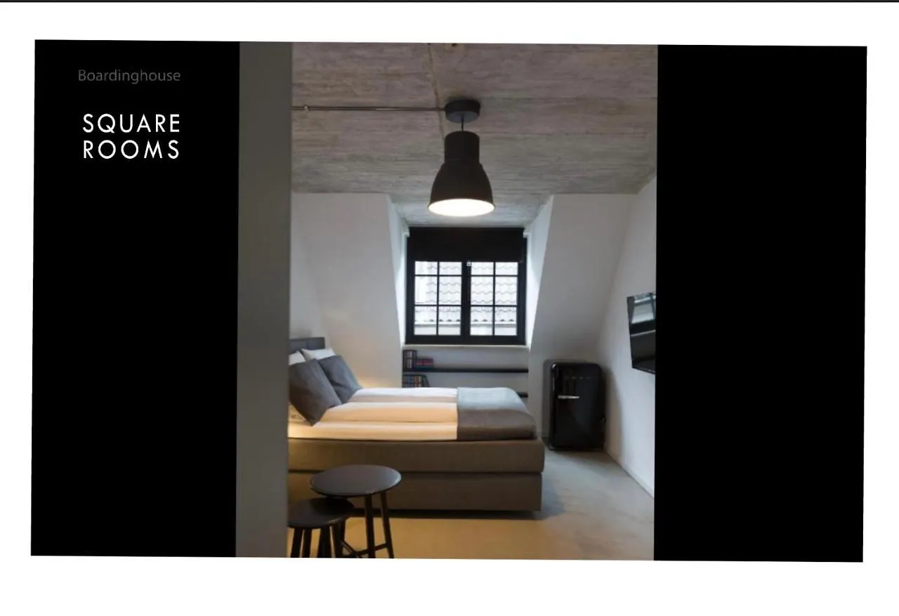 Square Rooms 8